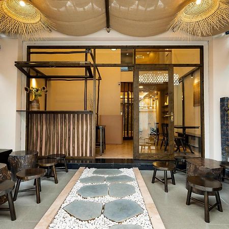 Hemtouch House Hotel Ho Chi Minh City Bagian luar foto