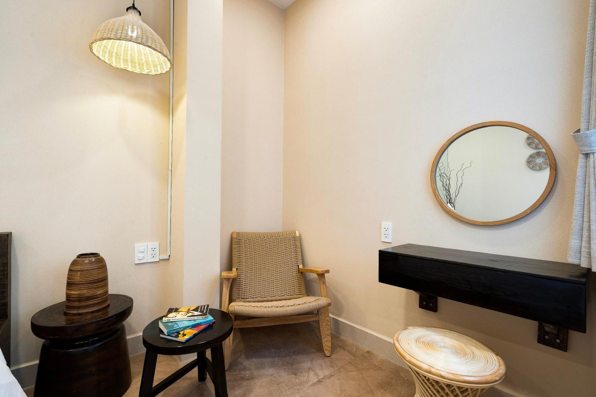 Hemtouch House Hotel Ho Chi Minh City Bagian luar foto