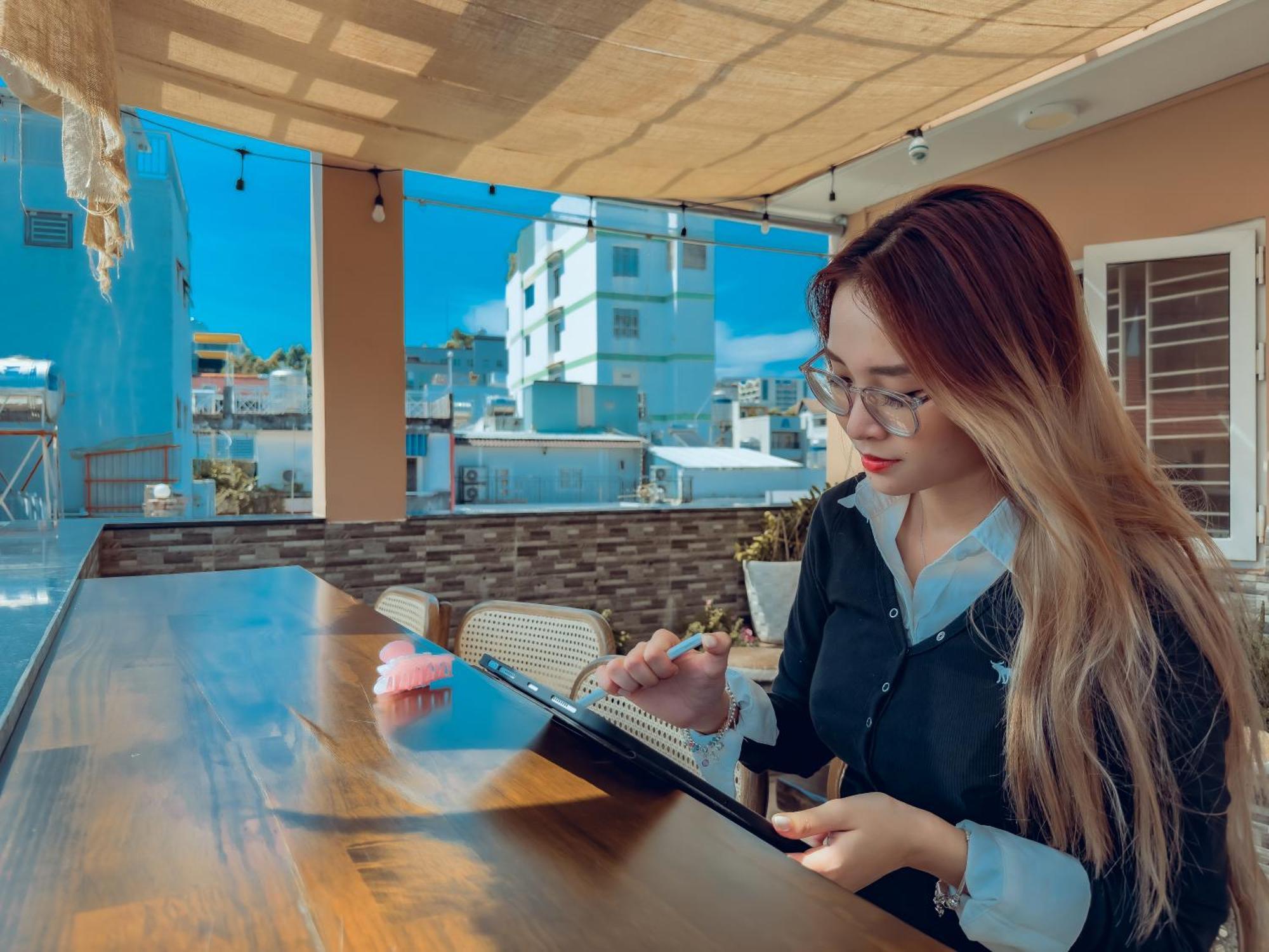 Hemtouch House Hotel Ho Chi Minh City Bagian luar foto