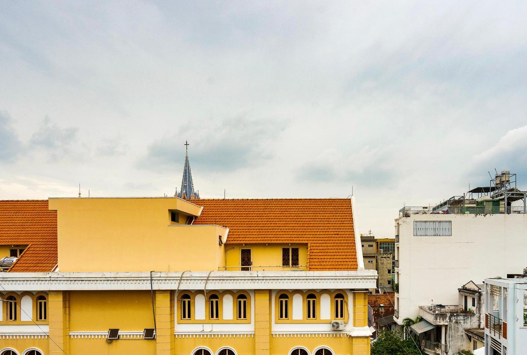 Hemtouch House Hotel Ho Chi Minh City Bagian luar foto